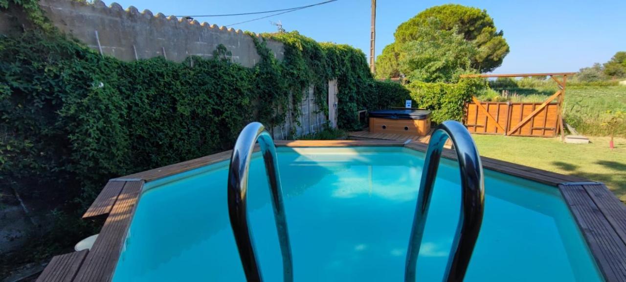 Chambre, Balcon, Vu Remparts, Clim Aigues-Mortes Exterior foto